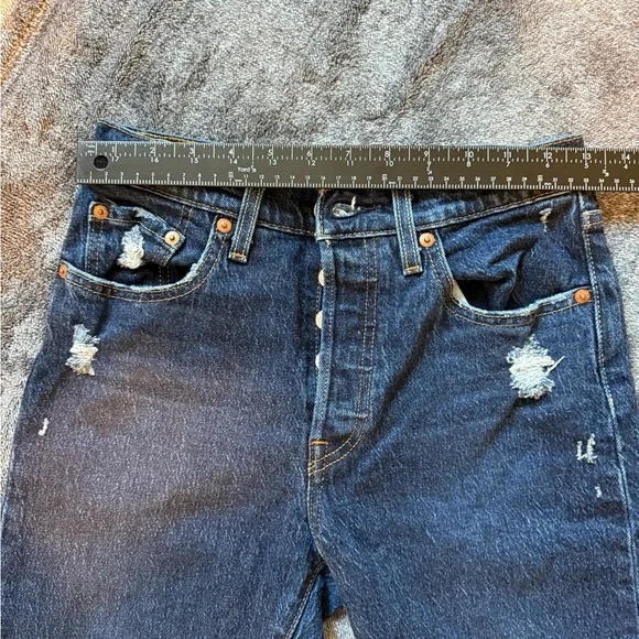 Levi’s 501 Dark Wash Blue Button-Fly Jeans - Picture 2 of 11